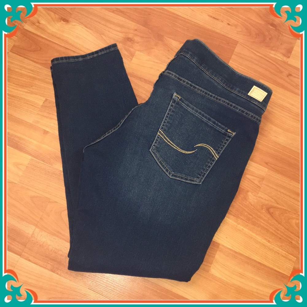 Levi Totally Shaping Pull On Skinny Jeans (18M)